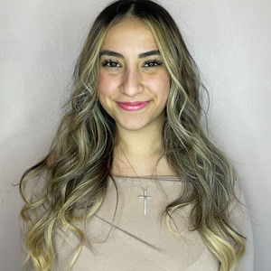 Meet your Posher, Mirette